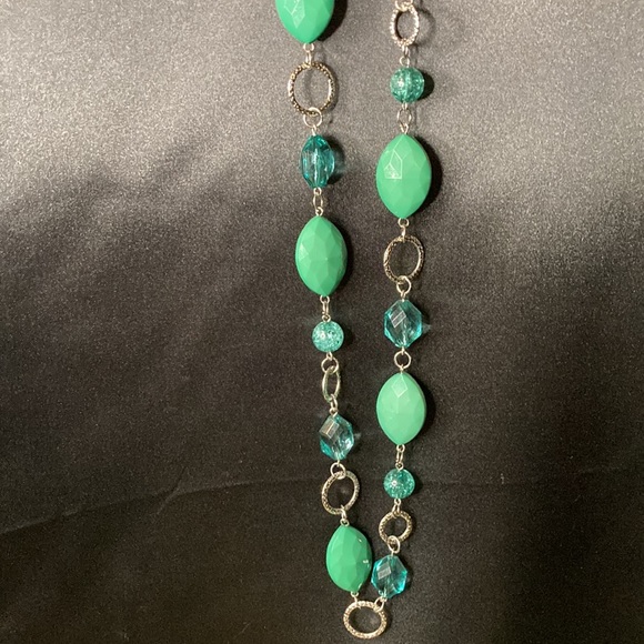 NWT! Gorgeous Grab N Go Necklace Set! Ready to Ship! - Picture 2 of 5